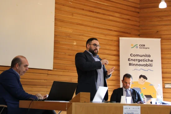 Porto Torres - seminario divulgativo CER Sardegna 25 ottobre 2024. Da sinistra: Emilio Ghiani, Riccardo Raccis e Omar Caboni durante l'incontro